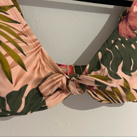Kona Sol Floral Bikini Top Size Small - Picture 2 of 6